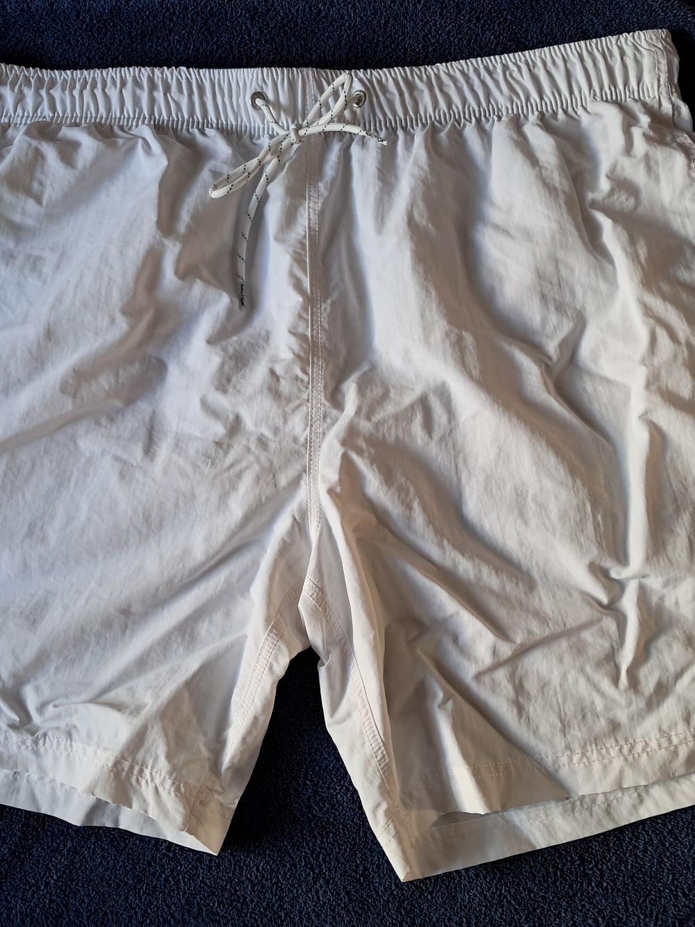 Nautica Mens Swim Trunks XXL White Nylon Board Shorts Mesh Lined Quick Dry - Picture 1 of 5